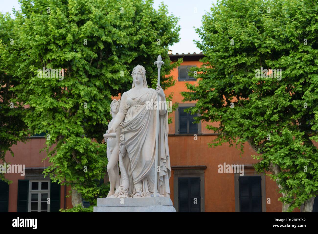 Piazza Napoleone Piazza Napoleone Piazza Napoleone a Lucca, Toscana, Italia Foto Stock