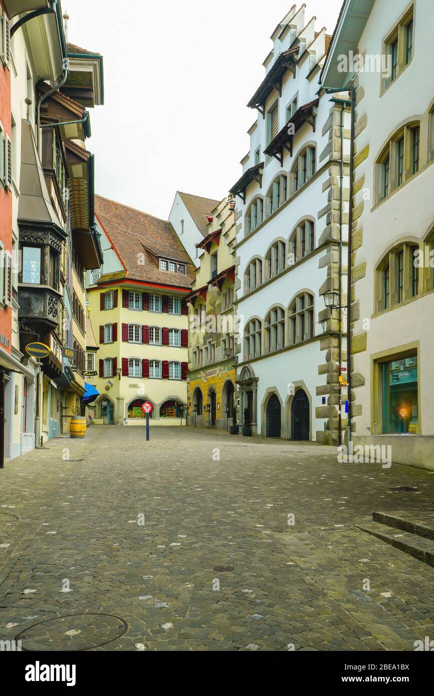 Case baia Fischmarkt nel centro storico di Zug, Svizzera. Foto Stock