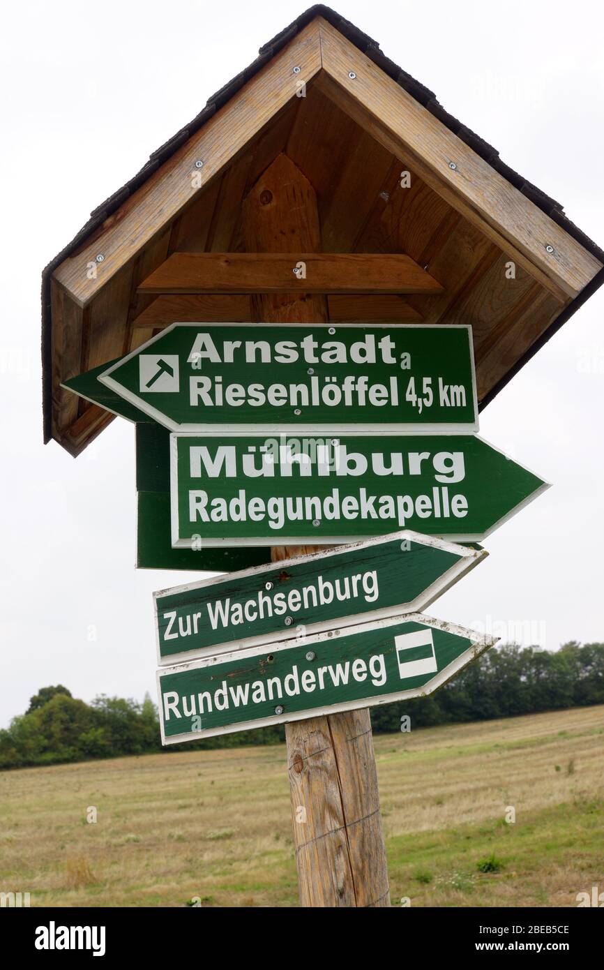 Wegweiser an der teste Wachsenburg, Amt Wachsenburg, Thüringen, Deutschland Foto Stock