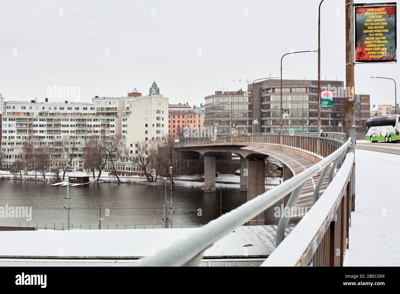 Vista su Barnhusbron verso Kungsholmen e Scheelegatan Foto Stock