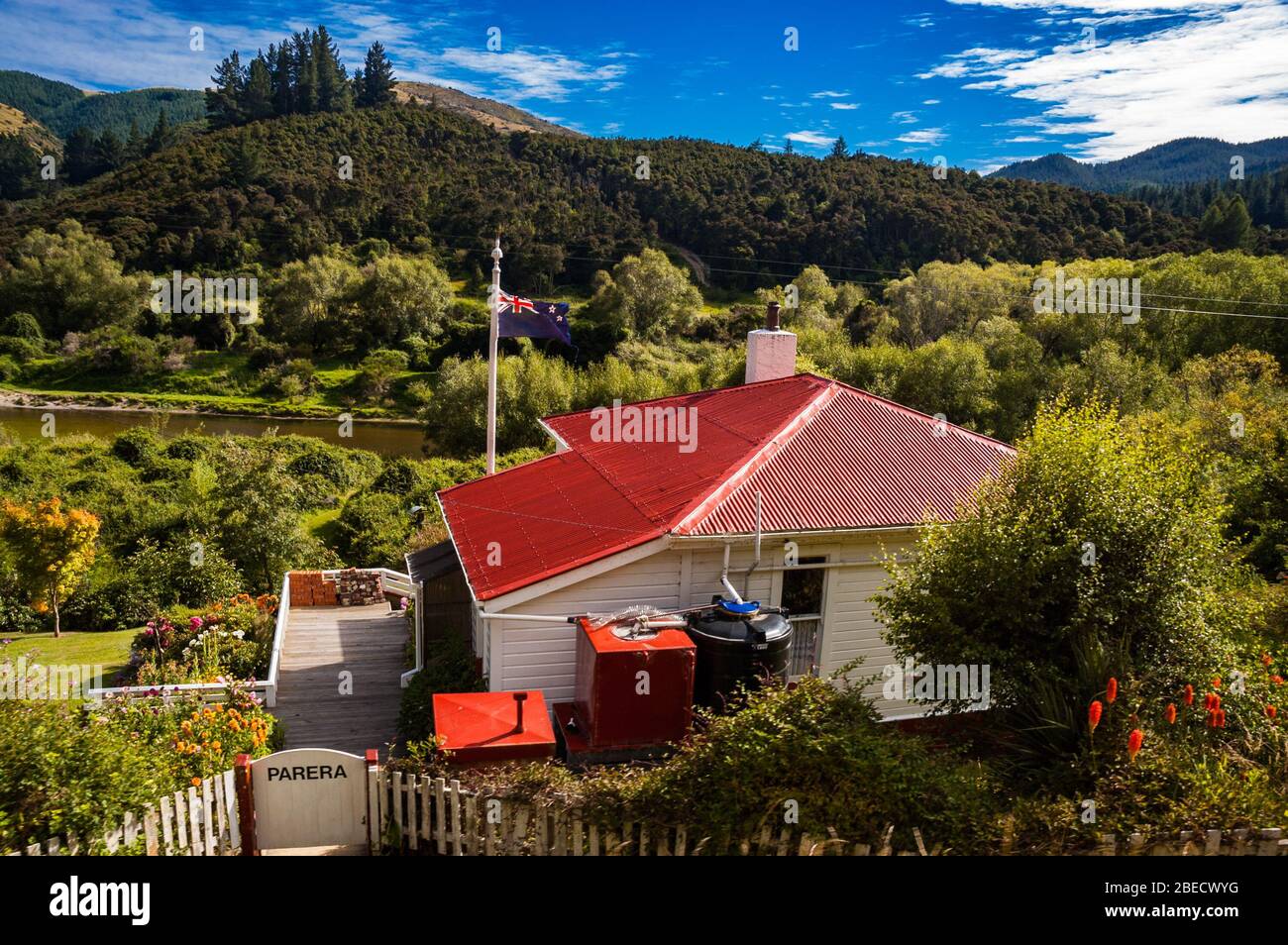 L'ex edificio della stazione a Parera, ora una casa privata, sull'ex centrale linea di Otago ora gestito da Dunedin Ferrovie. Otago, Isola del Sud, Nuova Zea Foto Stock