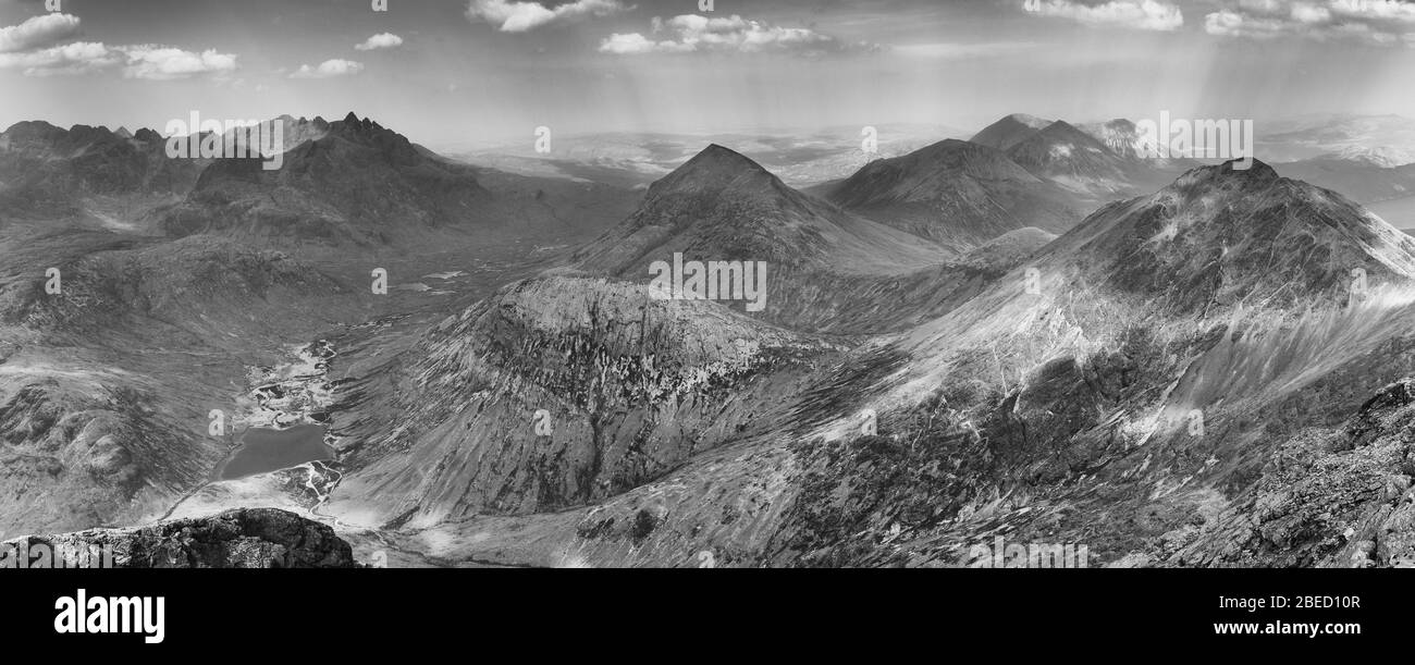 Vista da Blabheinn, il Cuillin, Skye Foto Stock