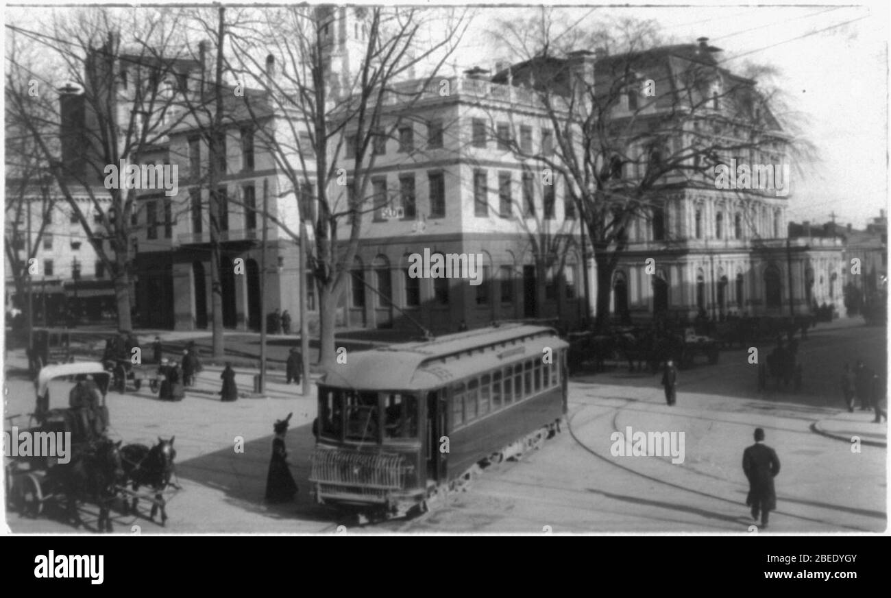 Hartford, Connecticut. Il Municipio e ufficio postale da Pearl Street Foto Stock