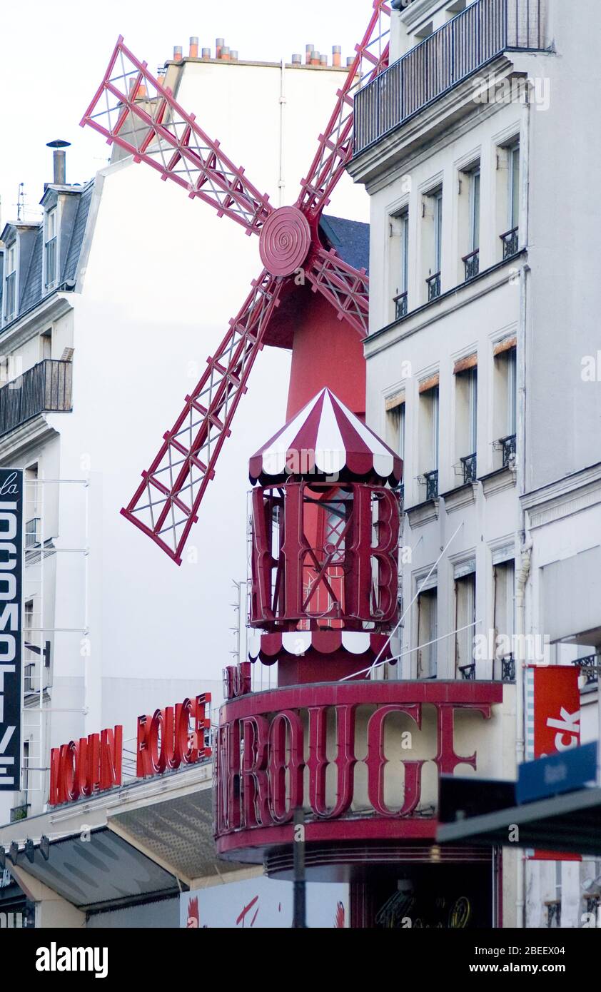 Moulin Rouge Parigi Francia Foto Stock