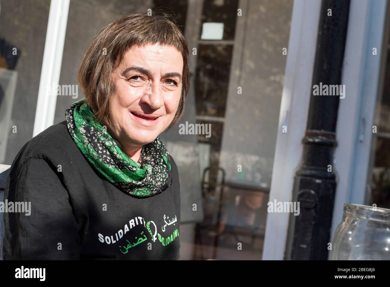 Ha anche iniziato diverse reti femminili, come la rete per la Pace delle Donne, la rete Internazionale della solidarietà delle Donne contro la Guerra/Donne internazionali Foto Stock