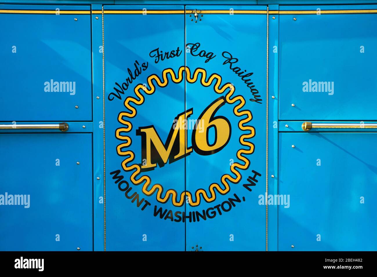 Logo sulla locomotiva M6 della Mt Washington Cog Railroad. Foto Stock