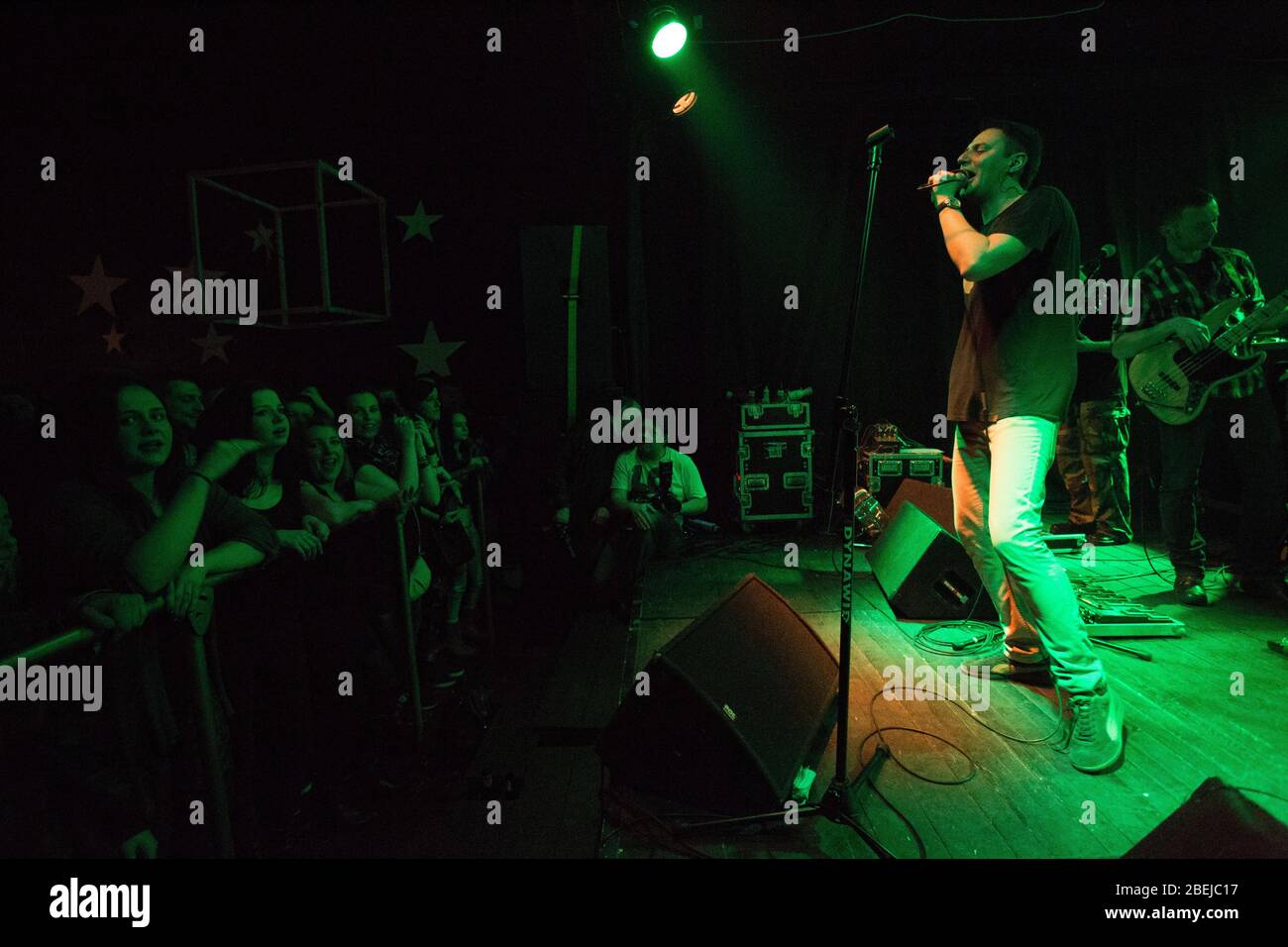 Czestochowa, Polonia - 7 febbraio 2014: Club musicale Teatr dalla Polonia, TFP (Teatro dalla Polonia) concerto del rock, blues e reggae band polacca Foto Stock