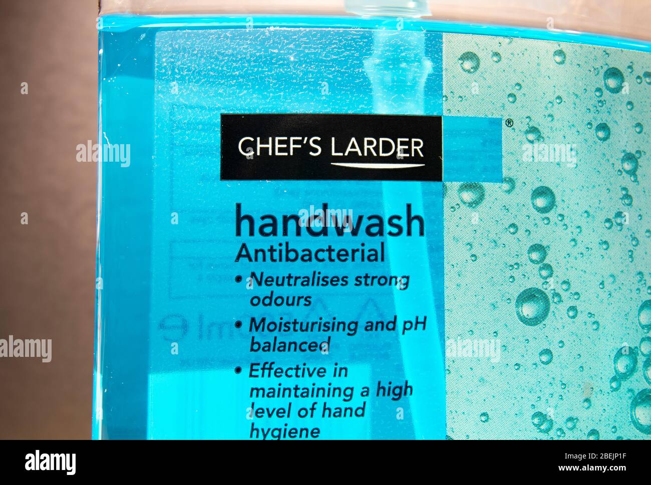 Lavaggio antibatterico delle mani utilizzato per combattere la diffusione della pandemia Coronavirus COVID 19 Foto Stock