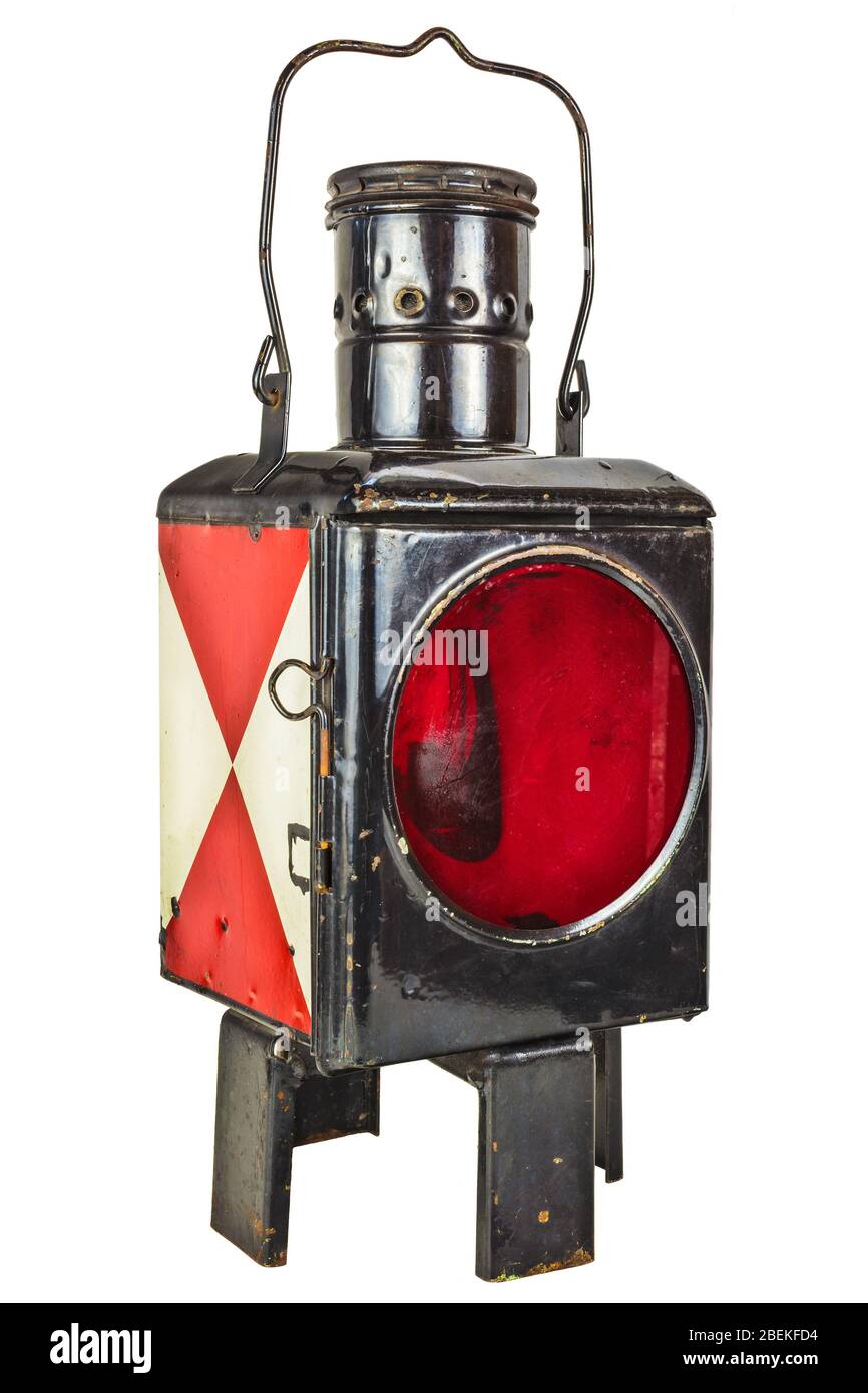 Lanterna ferroviaria d'epoca isolata su sfondo bianco Foto Stock