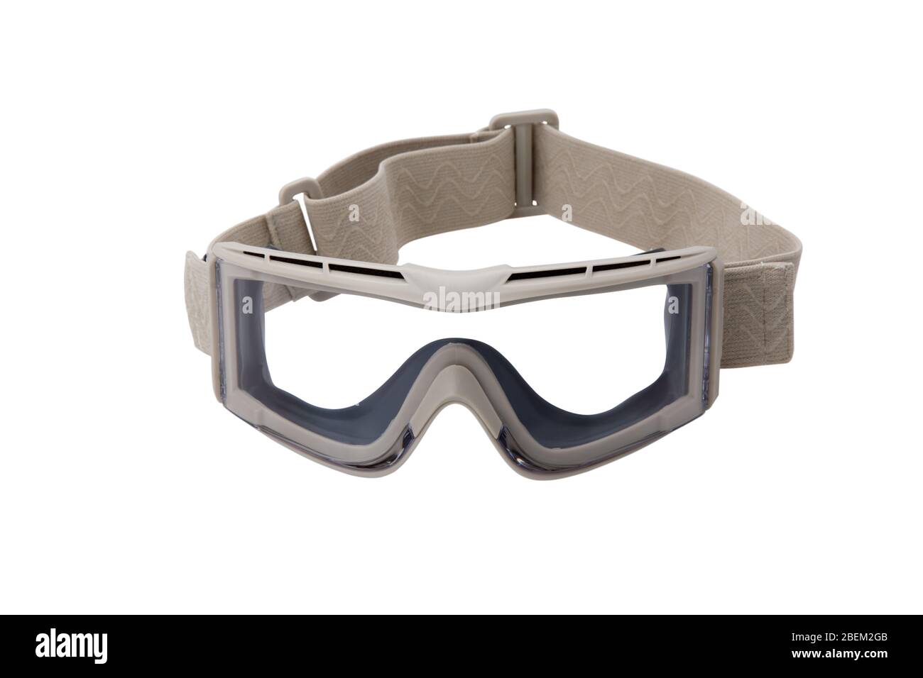 Gli occhiali tattici si isolano su sfondo bianco. Grandi bicchieri chiusi per poliziotti e combattenti dell'esercito. Dispositivi di protezione. Foto Stock