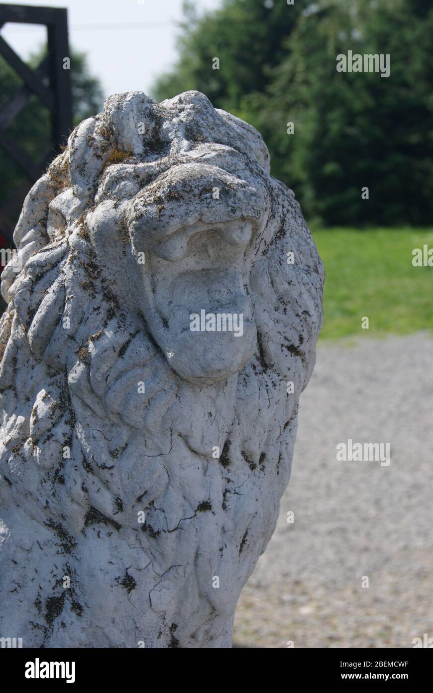 Petite statue d'un Lion avec une gueule ouverte, Pologne Foto Stock