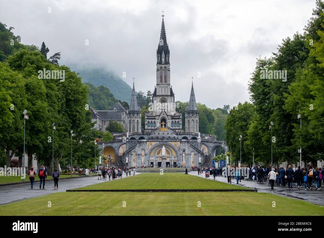 Basilica di nostra Signora del Rosario a Lourdes, Francia, Europa Foto Stock