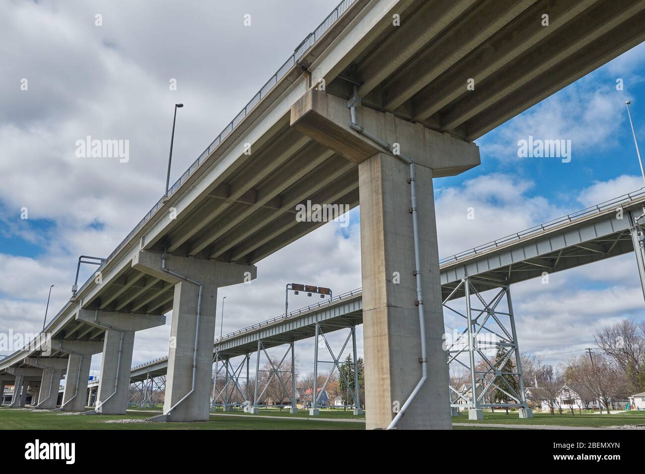 Ponte Dell'immigrazione Immagini e Fotos Stock Alamy