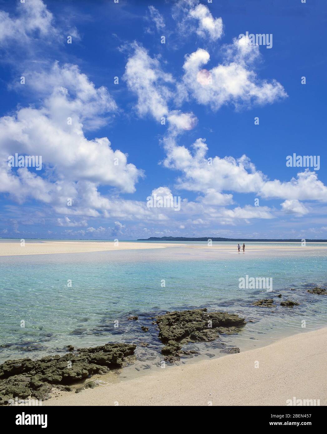 Spiaggia tropicale, atollo di Aitutaki, Isole Cook Foto Stock