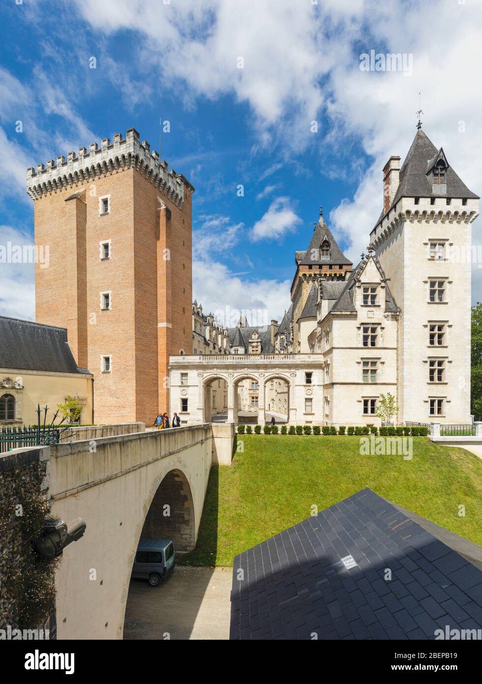 Il Chateau de Pau, Pau, Pyrénées-Atlantici, Nouvelle-Aquitaine, Francia. Il castello è ora un Museo Nazionale. Il re Enrico IV di Francia nacque Foto Stock