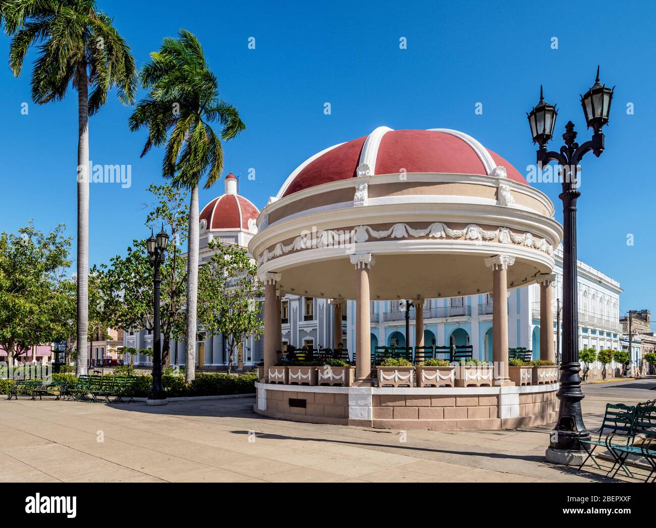 Jose Marti Park, Piazza principale, Cienfuegos, Provincia di Cienfuegos, Cuba Foto Stock