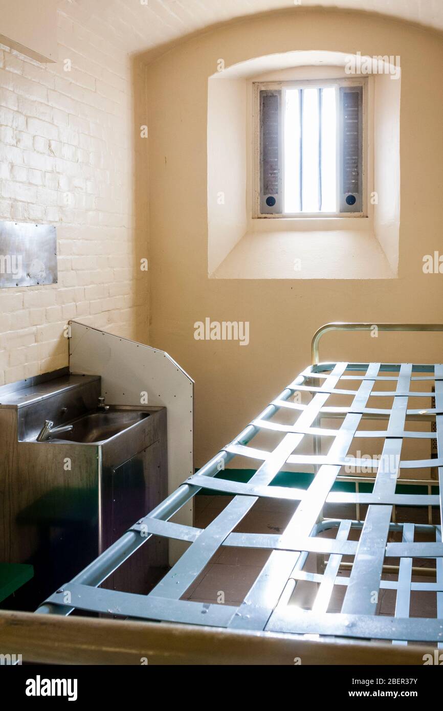 Letto a castello in carcere Cell, prigione di Reading, Reading, Berkshire, Inghilterra, GB, Regno Unito. Foto Stock