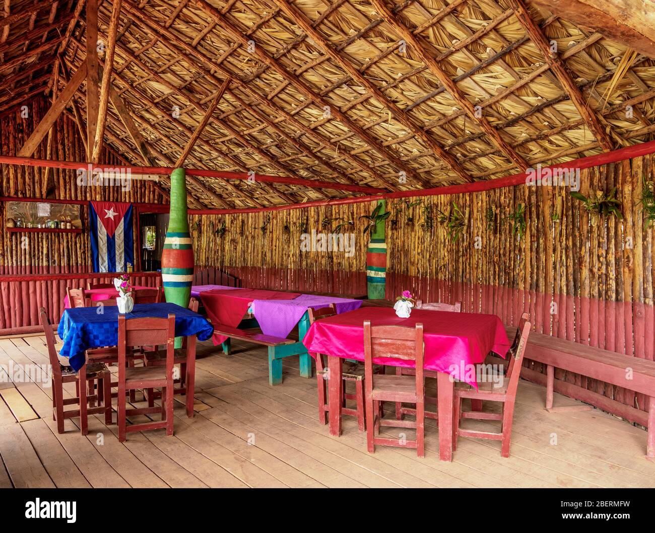 Lago Natural Cafe, Val di Vinales, Patrimonio dell'Umanità dell'UNESCO, Provincia di Pinar del Rio, Cuba Foto Stock