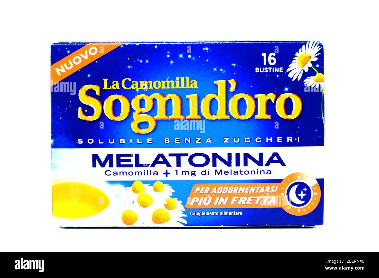 SOGNI D'ORO Tea di camomilla italiana con melatonina prodotta da STAR,  GBfoods Company Foto stock - Alamy
