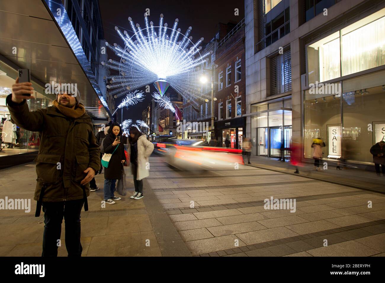 Bond Street luci notturne il 1 gennaio 2020 Foto Stock