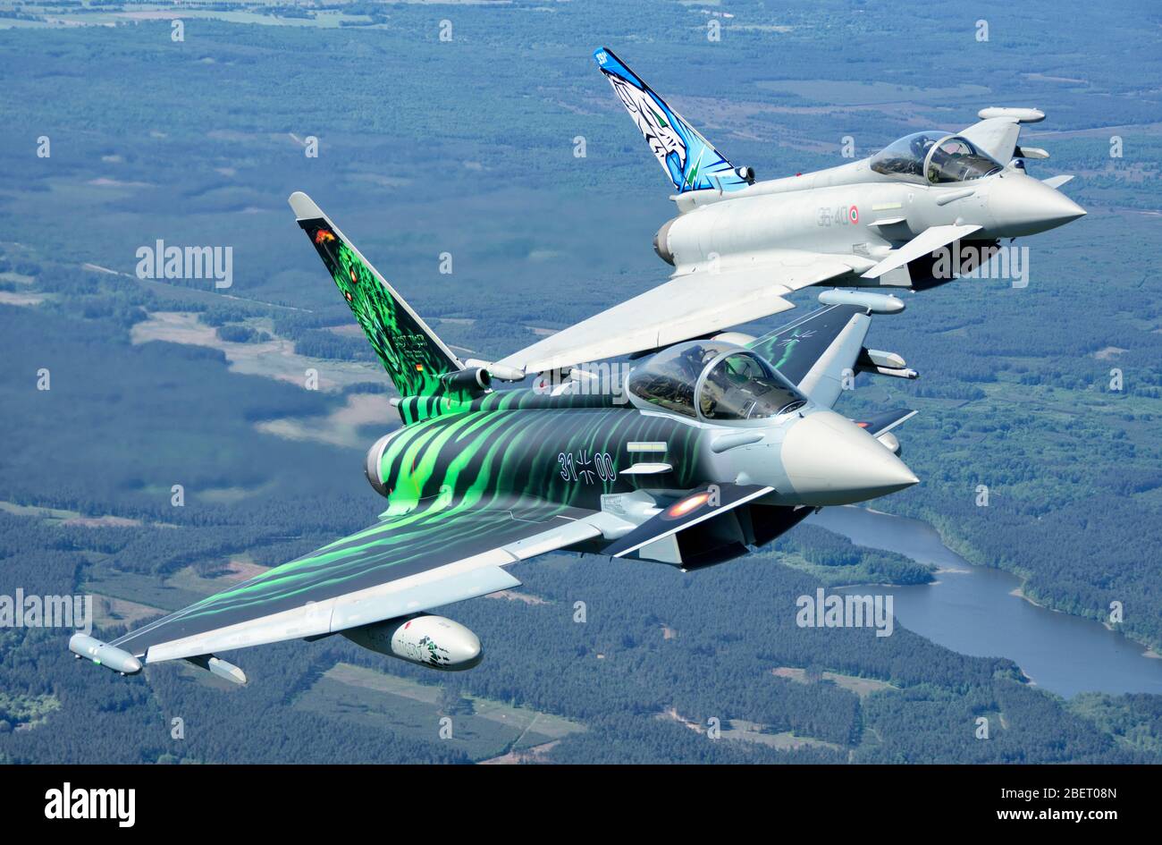 Mix formazione di getti durante l'esercizio NATO Tiger Meet 2018, Polonia. Foto Stock