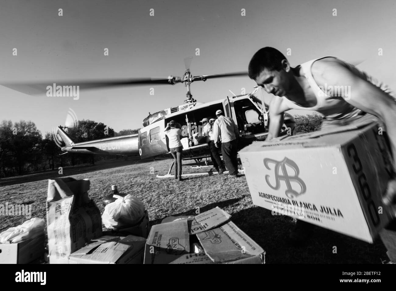 Elicottero utilizzato dal Conafor, Commissione Nazionale delle foreste per combattere gli incendi forestali nella Sierra de sonora, Messico. Giugno 2014... (Foto: LuisGutierrez Foto Stock