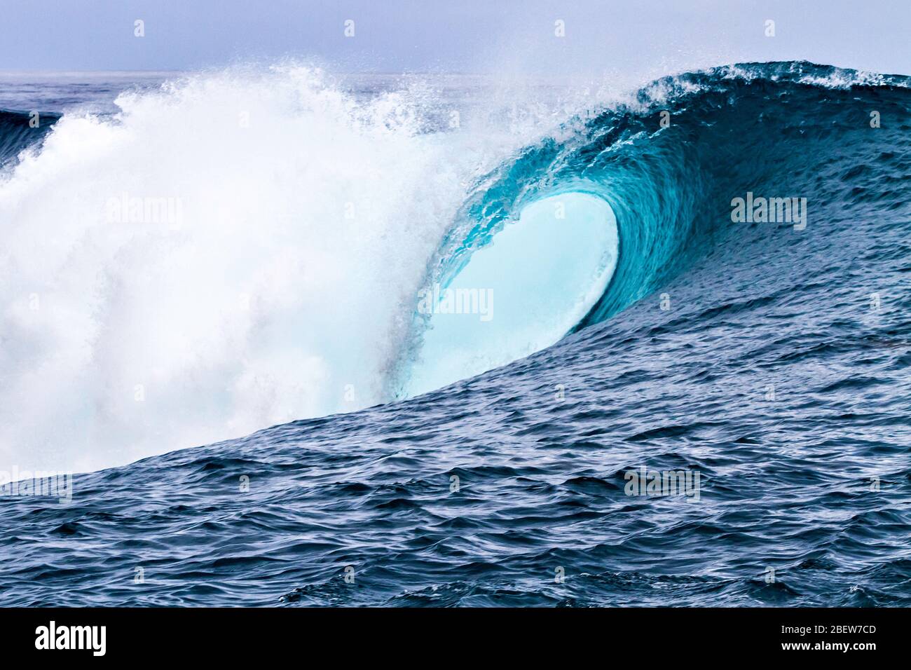 Onda perfetta a Papeete Tahiti Foto Stock