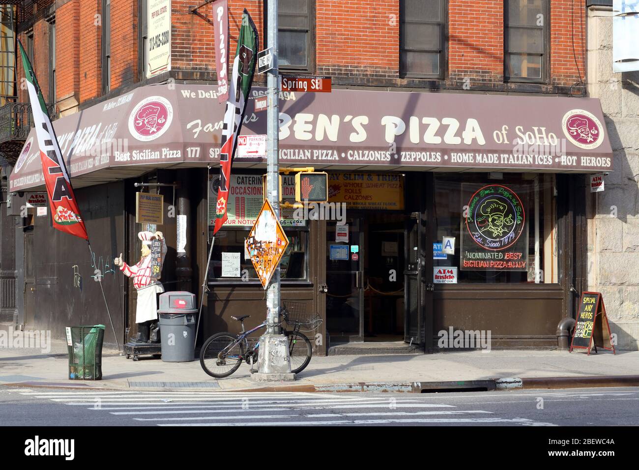 Famous ben's Pizza, 177 Spring St, New York, foto di una pizzeria nel quartiere SoHo di Manhattan. Foto Stock