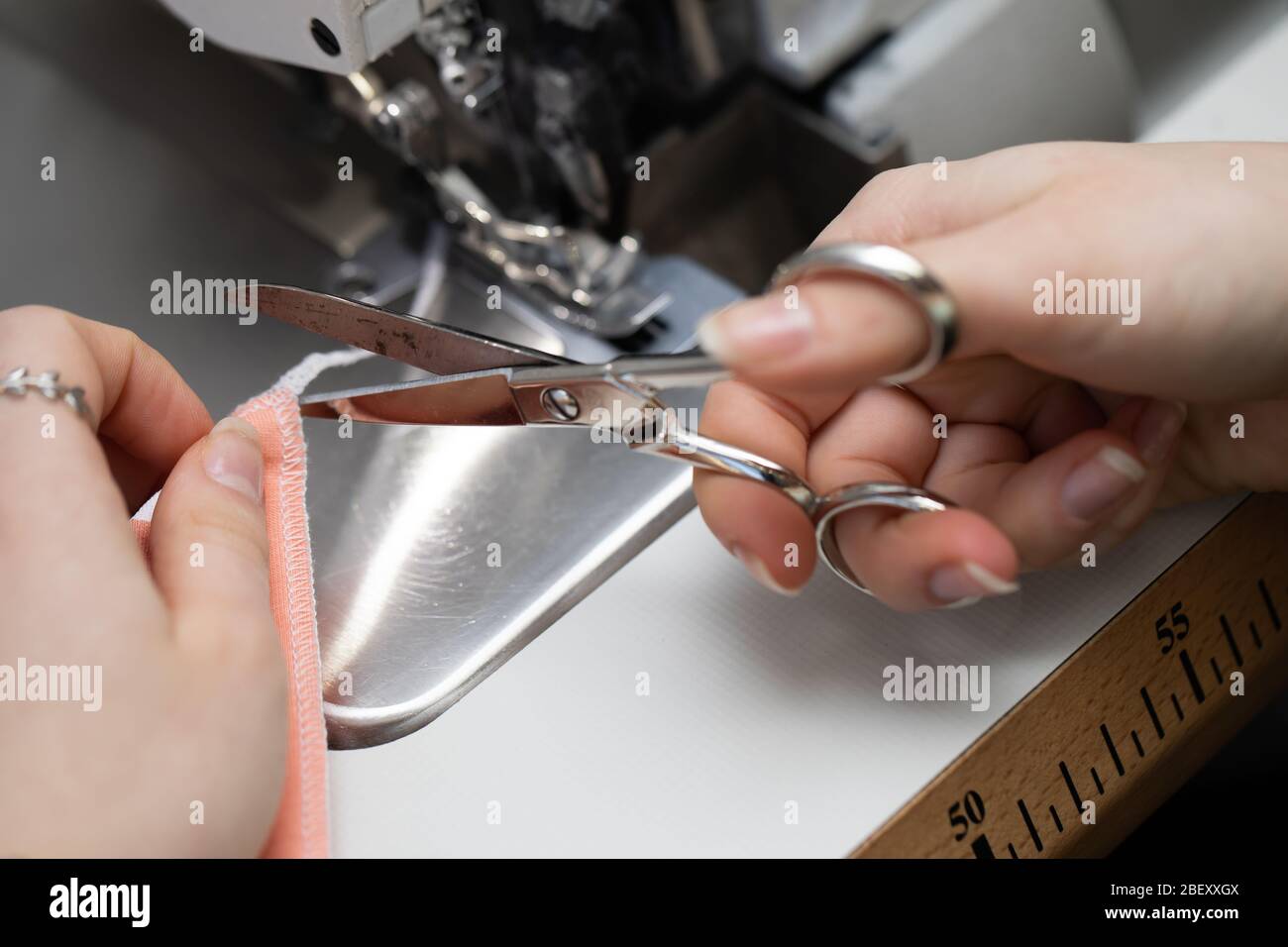 Ulteriori lavori di lavoro a mare richiedono un'elevata maneggevolezza. Foto Stock