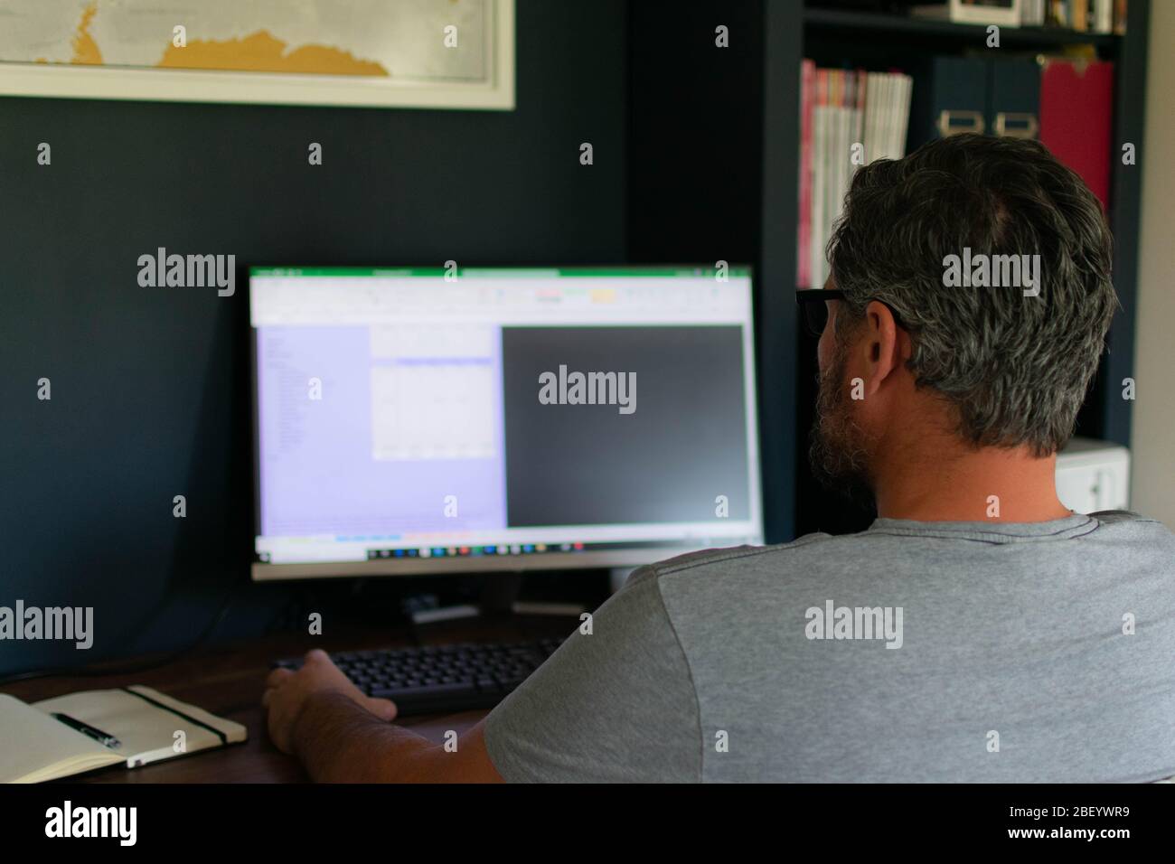 Lavorare da casa durante il blocco COVID-19 nel Regno Unito Foto Stock