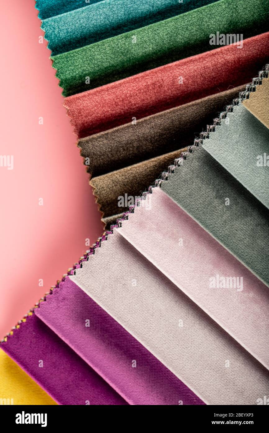 Tisine in pelle sartoriale a colori misti in catalogo Foto Stock