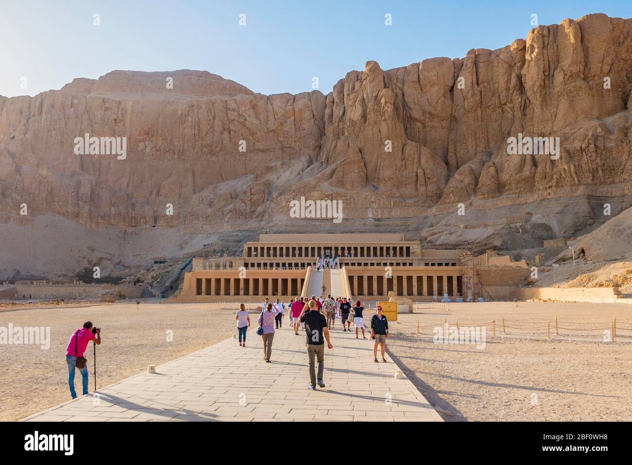 Tempio di Hatshepsut a Deir el-Bahari vicino Luxor, Egitto Foto Stock