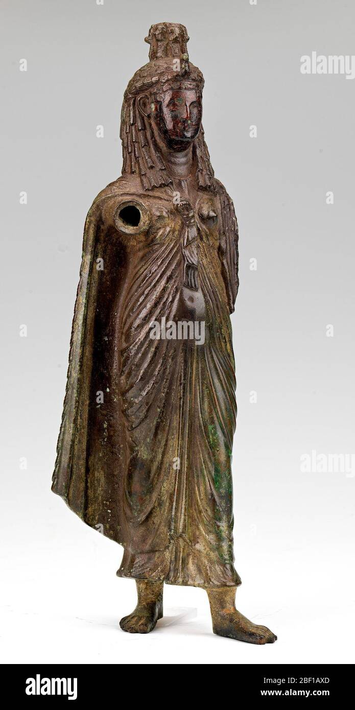 Figura femminile in bronzo. Foto Stock