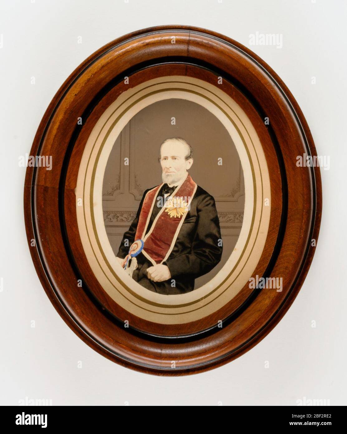 Gentiluomo in colletto massonico. Foto Stock