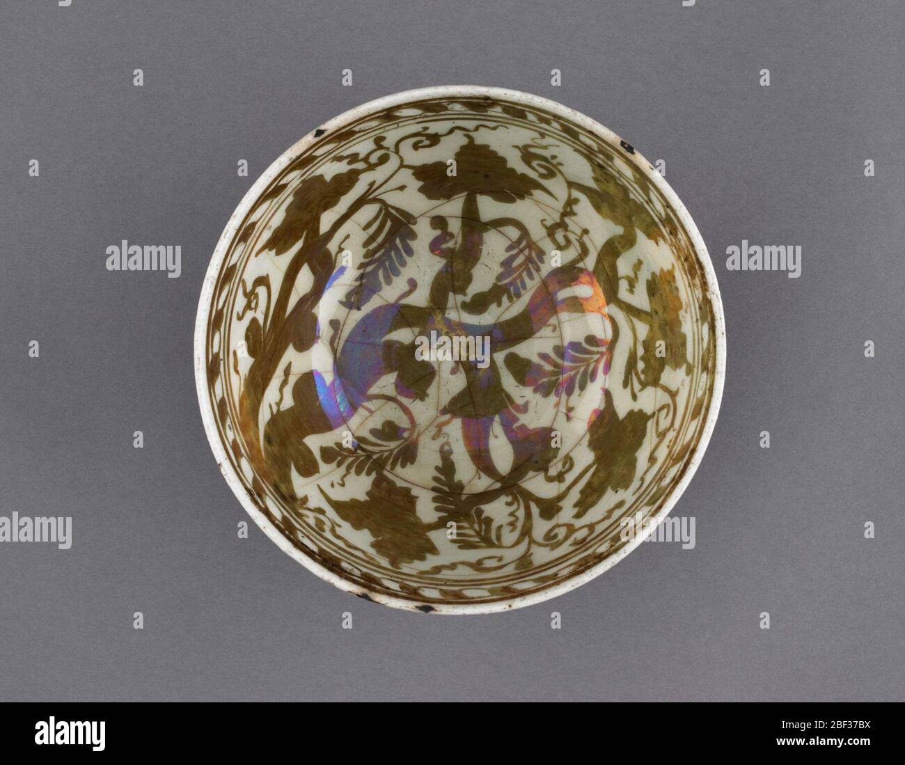 Ciotola. Dikran Garabed Kelekian (1868 - 1951) Charles Lang Freer (1854-1919) a 1903Dikran G. Kelekian (1868-1951), il Cairo, l'Egitto, Parigi, Francia e New York a 1903 [1] dal 1903 al 19191919 Charles Lang Freer (1854-1919), acquistato da Dikran G. Foto Stock
