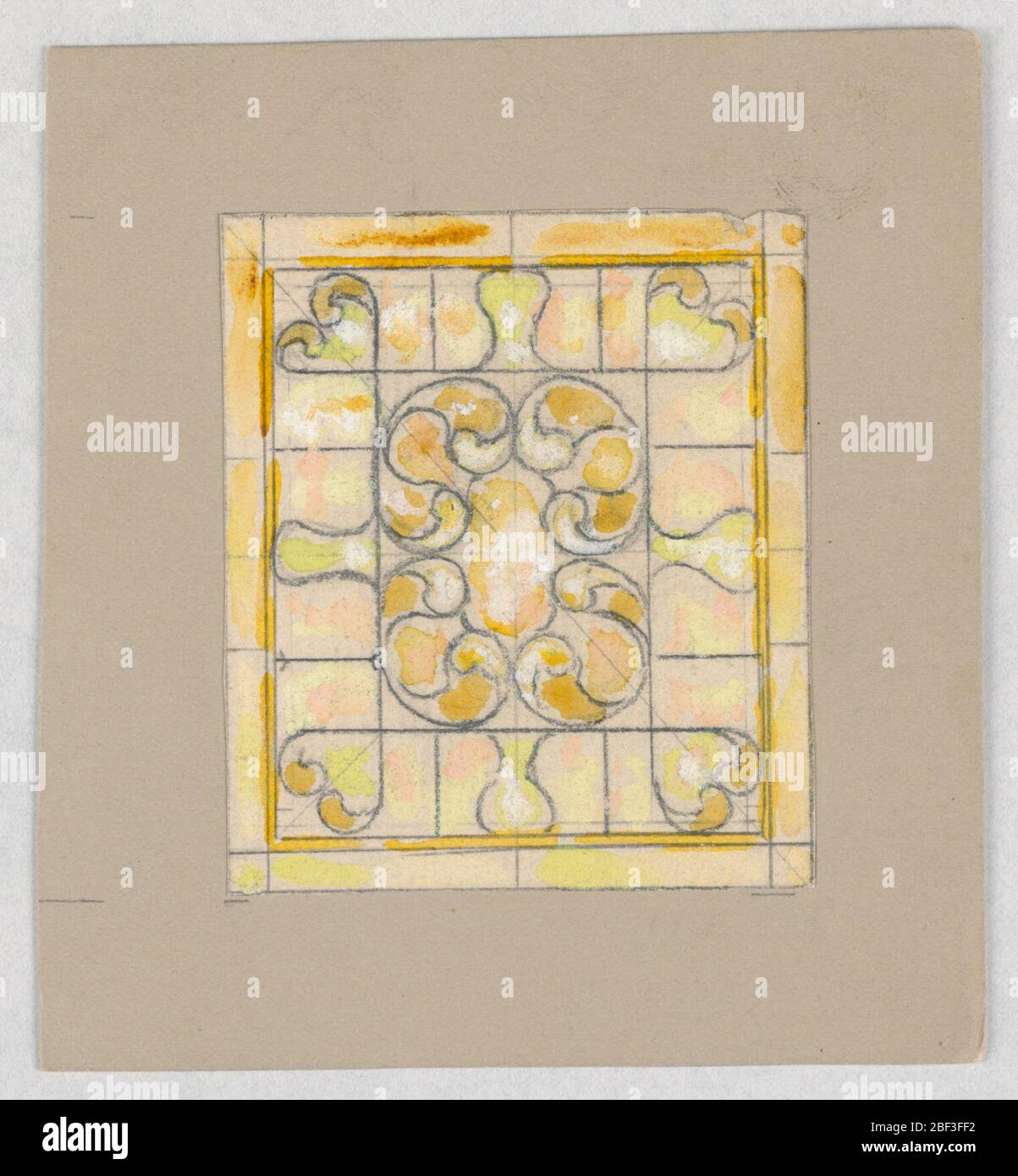 Design per vetro colorato. Disegno in quadrato in giallo con C-scrolls al centro. Foto Stock