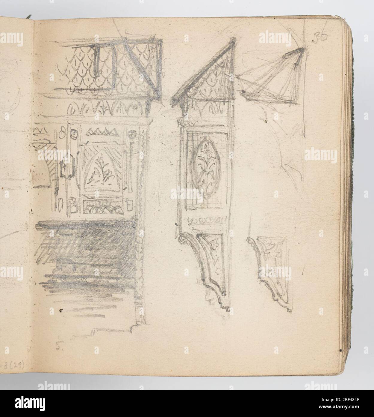 Pagina del libro degli scarabei decorazione architettonica. Recto: Disegno di disegni fogliari sotto il tetto di una struttura sporgente, come una finestra a golfo.verso: Studio di una foglia di acero italiana. Foto Stock