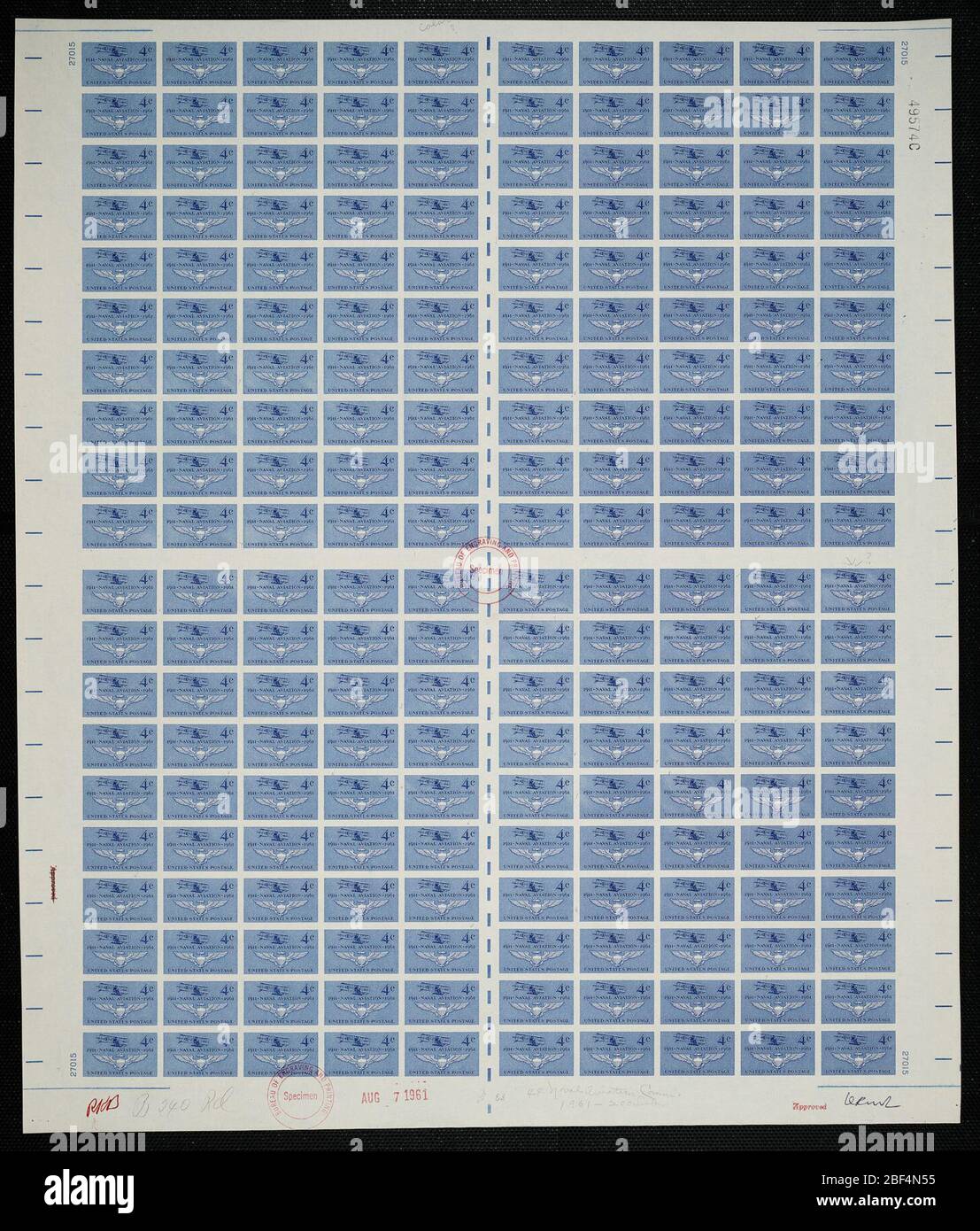 4c 50° anniversario di Naval Aviation Plate Proof. Le bozze certificate sono l'ultima prova stampata della lastra prima di stampare i timbri presso l'Ufficio di incisione e stampa. Queste prove di targa sono uniche, con le firme e la data di approvazione. Foto Stock
