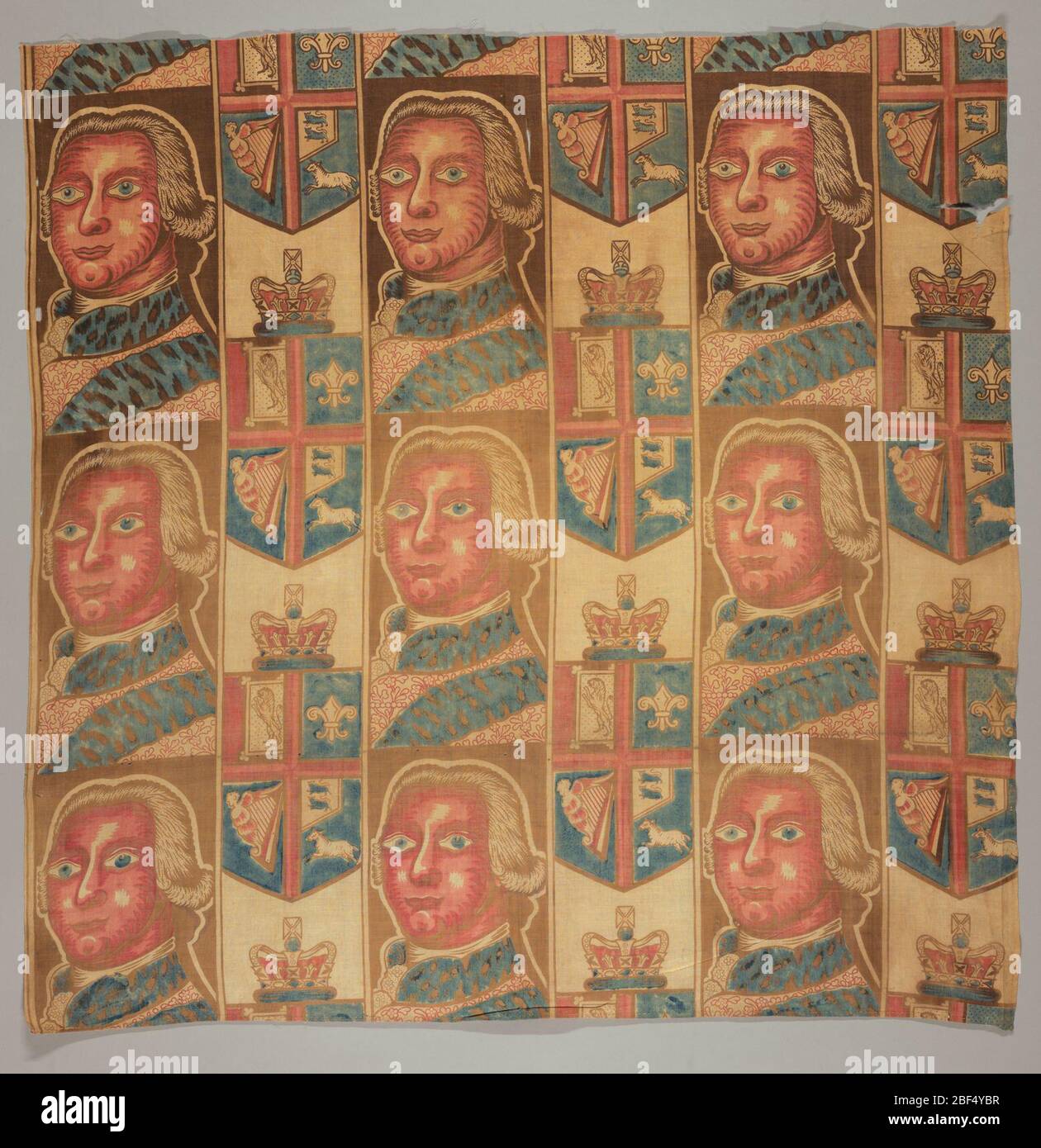 Tessuto commemorativo. Ritratto del re inglese Giorgio III si alterna con lo scudo e la corona inglese. Ripetere immediatamente. Marrone, blu, due rossi, giallo sbiadito. Foto Stock