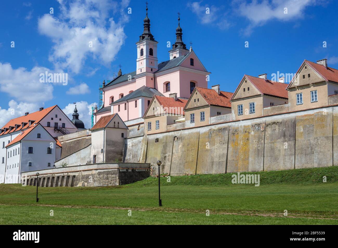 Antichi eremiti monaci e Chiesa Immacolata Concezione nel Monastero di Post Camaldolese nel villaggio di Wigry nella Contea di Suwalki, Voivodato di Podlaskie, Polonia Foto Stock