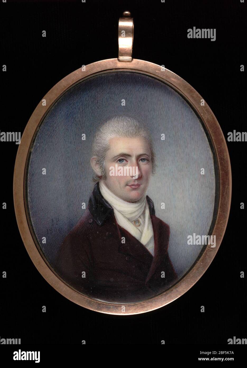 Ritratto di un Signore. Anche se non sappiamo chi fosse questo uomo, il suo elegante legame annodato e la miniatura che indossa alla gola suggeriscono che era un uomo di qualche mezzo, forse un mercante di successo come Howes Goldsborough, anche dipinto da James Peale intorno a questo tempo [vedere 1948.5.1]. Foto Stock