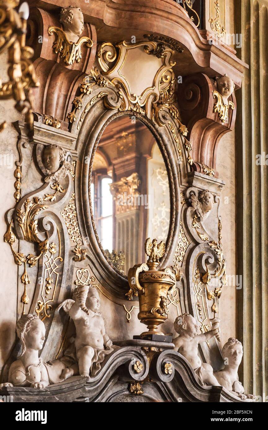 L'interno del castello medievale Foto Stock