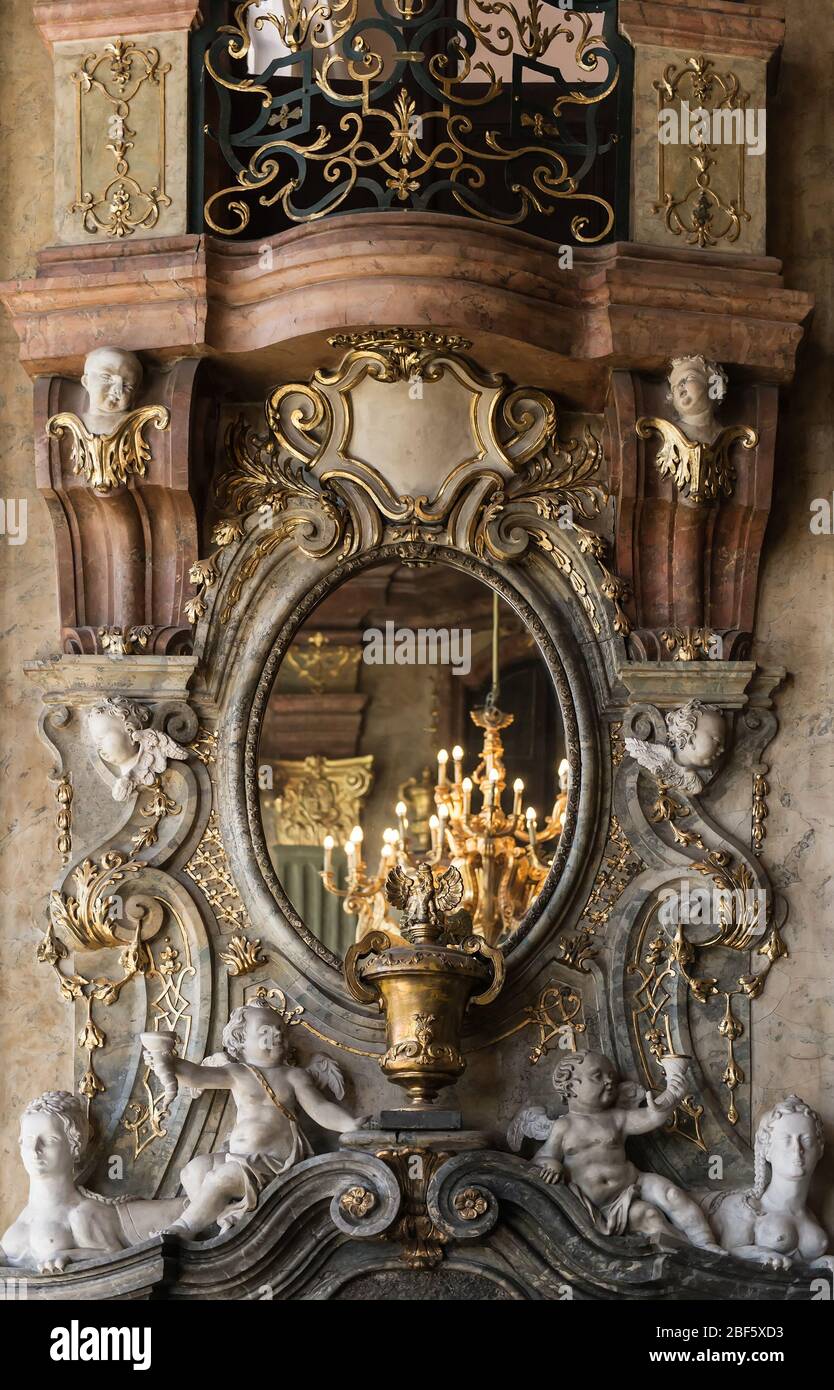 L'interno del castello medievale Foto Stock