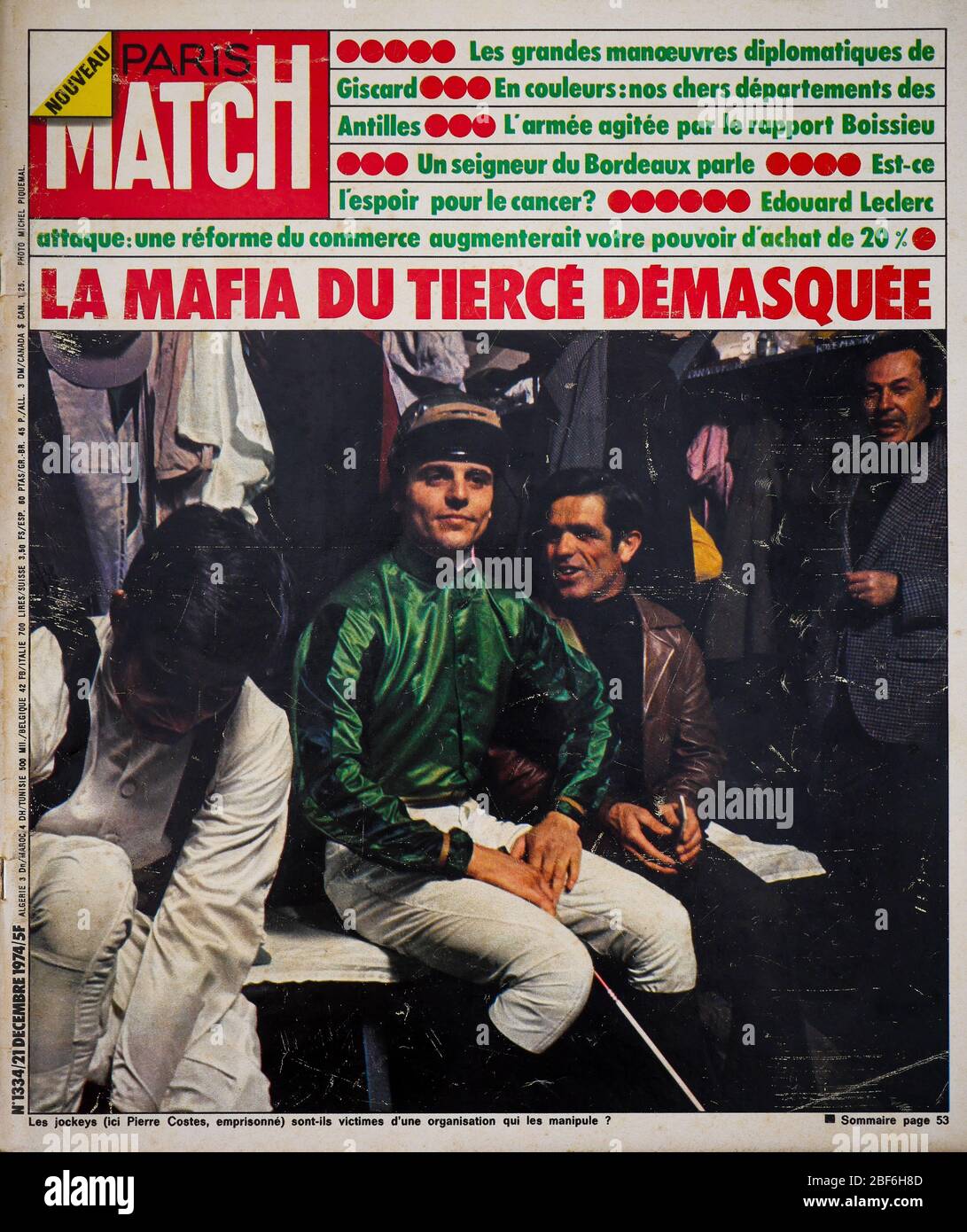 Pagina principale della rivista francese Paris-Match, n° 1334, corse ippiche maffia scoperto, 1974, Francia Foto Stock