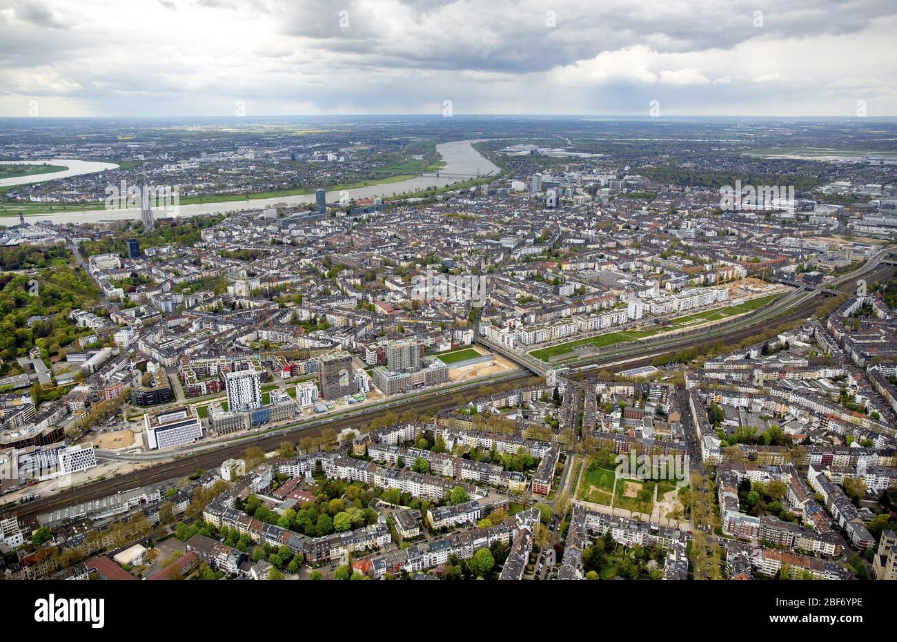 Nuovi quartieri Derendorf e le Quartier Central a Duesseldorf, 23.04.2016, vista aerea, Germania, Renania Settentrionale-Vestfalia, basso Reno, Dusseldorf Foto Stock