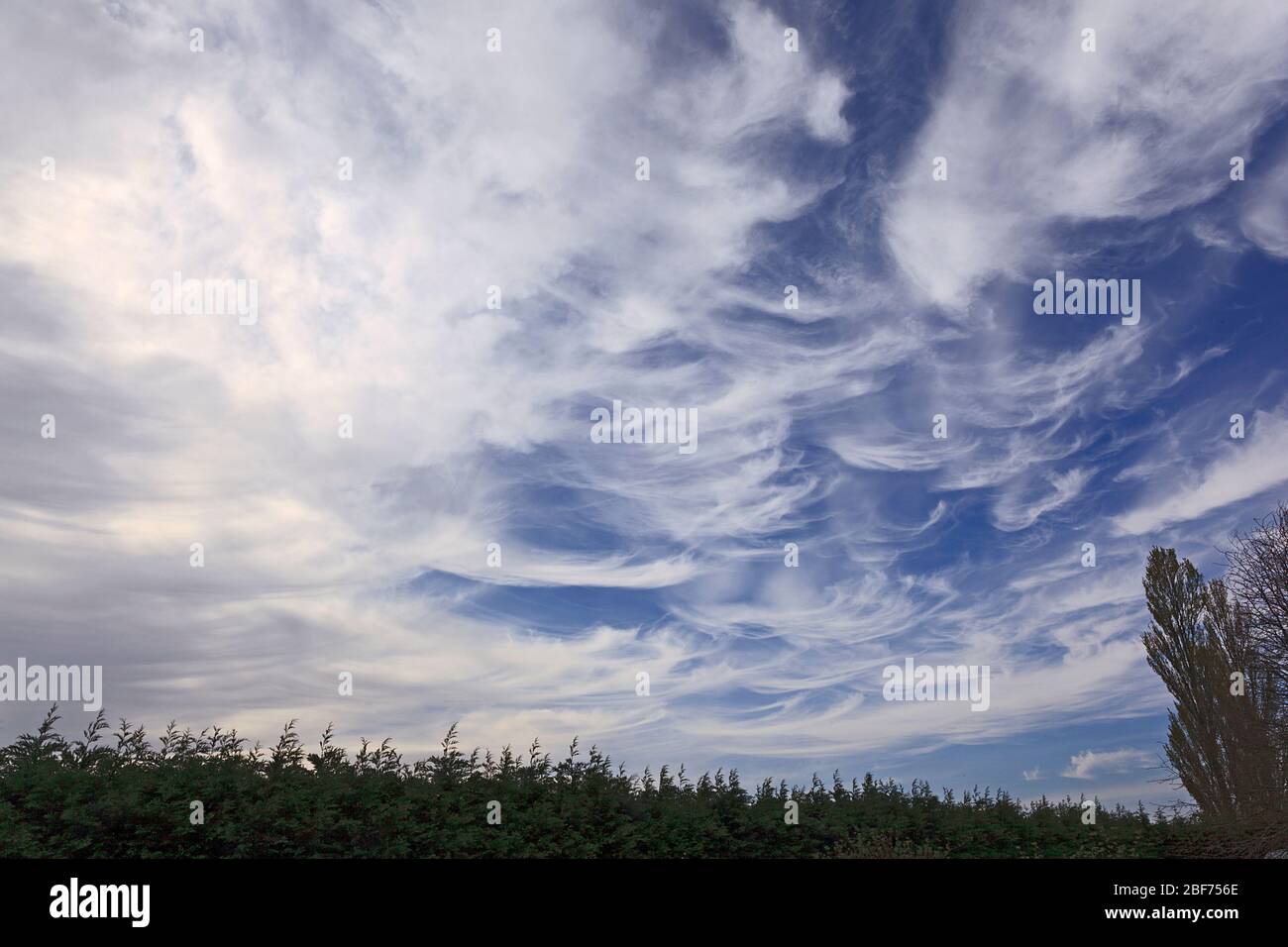 Nuvole Cirrus sul Lincolnshire Foto Stock