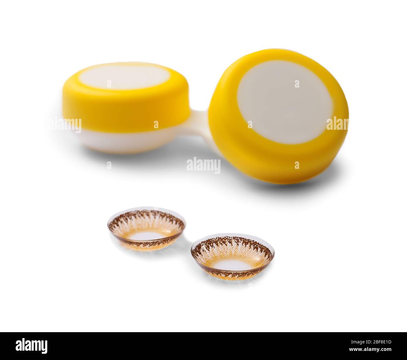 Lenti a contatto con custodia su sfondo bianco Foto Stock