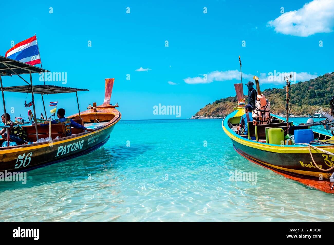 Freedom Beach, Phuket / Thailandia - 16 gennaio 2020: Freedom Beach è la baia più popolare a Phuket, Thailandia Foto Stock