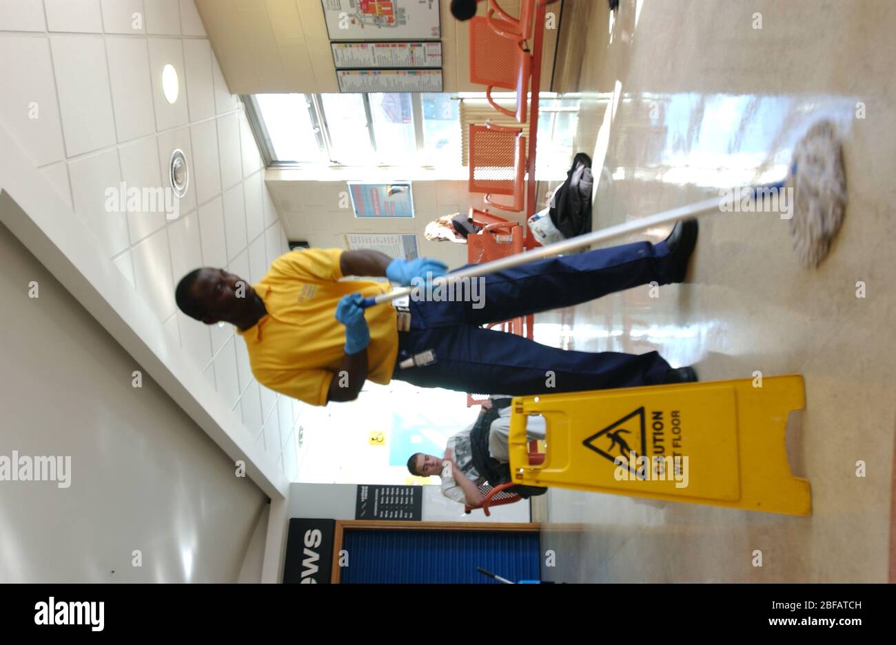 Un detergente ospedaliero, che pulisci il pavimento Foto Stock