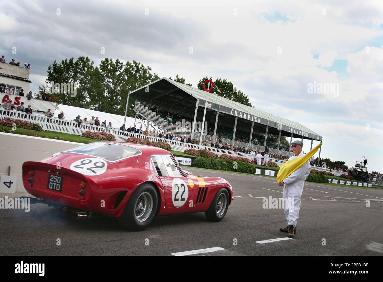 2010 GOODWOOD Revival - Tourist Trophy Celebration gara per 1960-1964 vetture GT - Ferrari 250 GTO Foto Stock